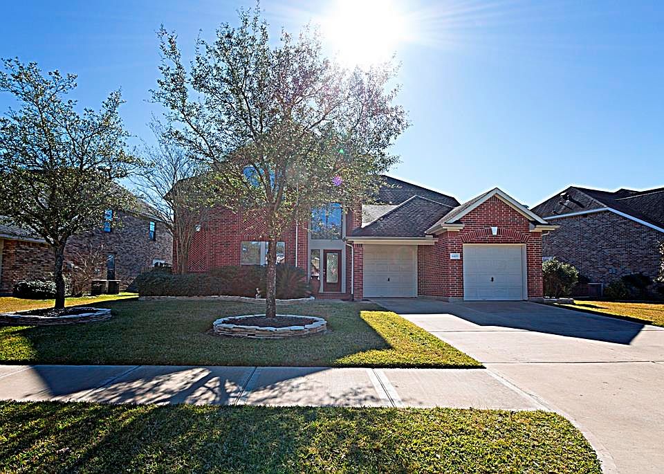 1st image of 6415 Winding Cove Ln