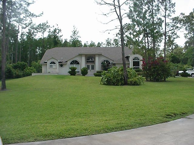 Front view from Cul-de-sac