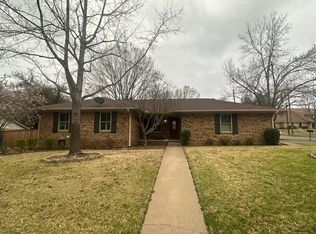 900 Tamara St, Athens, TX 75751