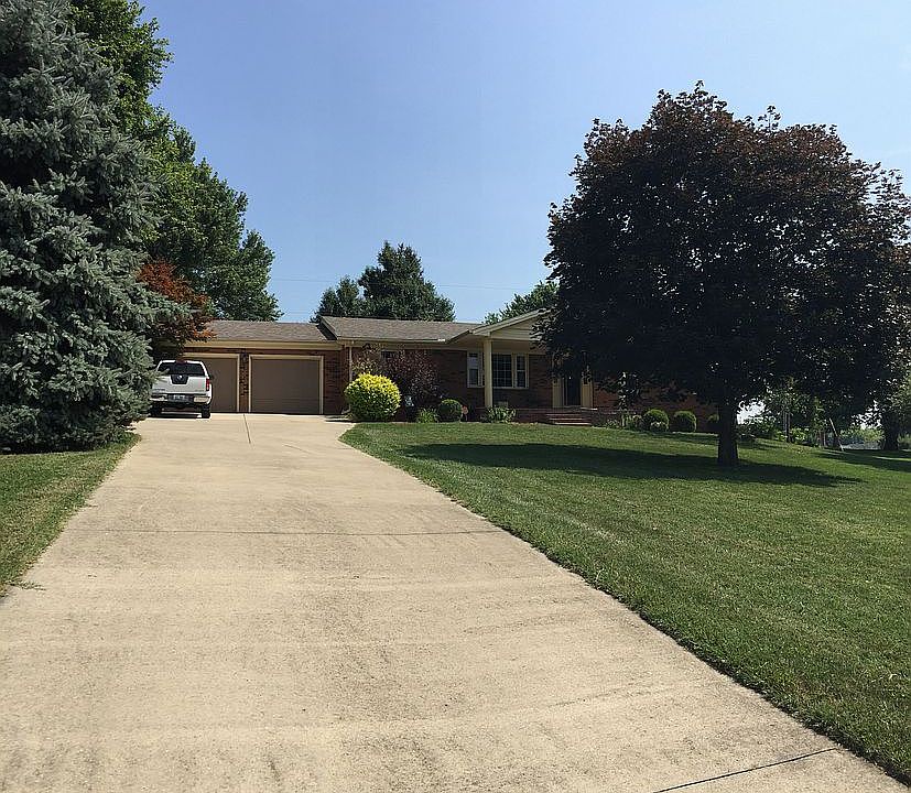 2nd image of 109 Pinehurst Dr