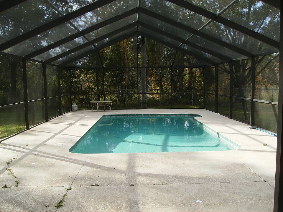 2nd image of 18506 Walker Rd