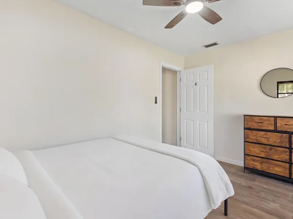 (undisclosed Address), Pt Charlotte, FL 33948