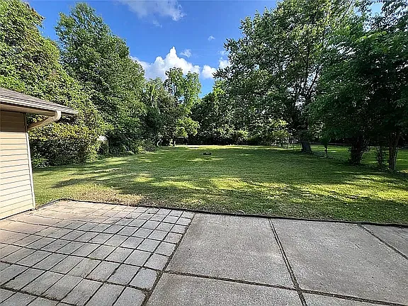 4 bed, 1588 sqft, $2,400 — Photo 2