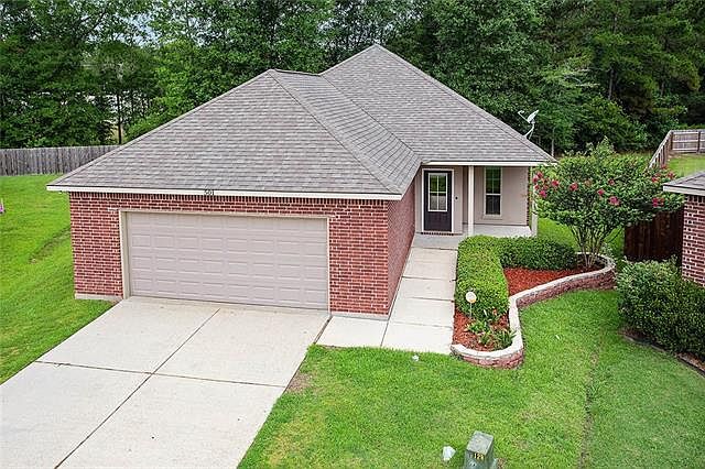 1st image of 501 Piney Plains Ln