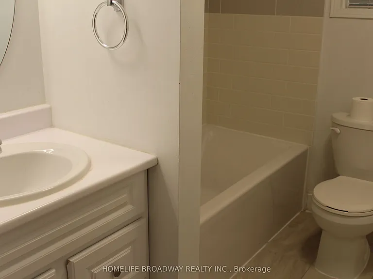 1240 Bantham St — Photo 14