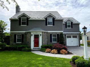 142 Wickham Rd, Garden City, NY 11530