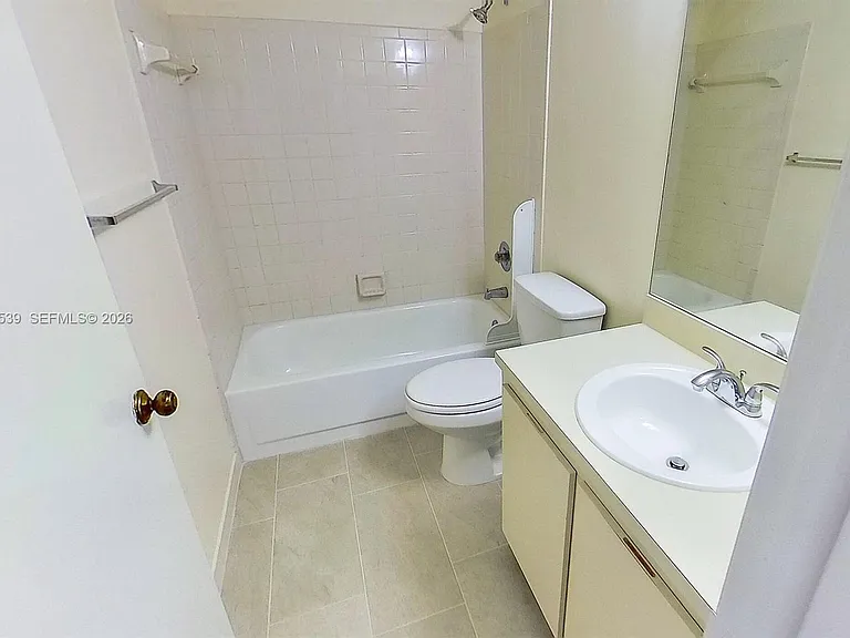 2020 NW 119th St #1121 — Photo 37