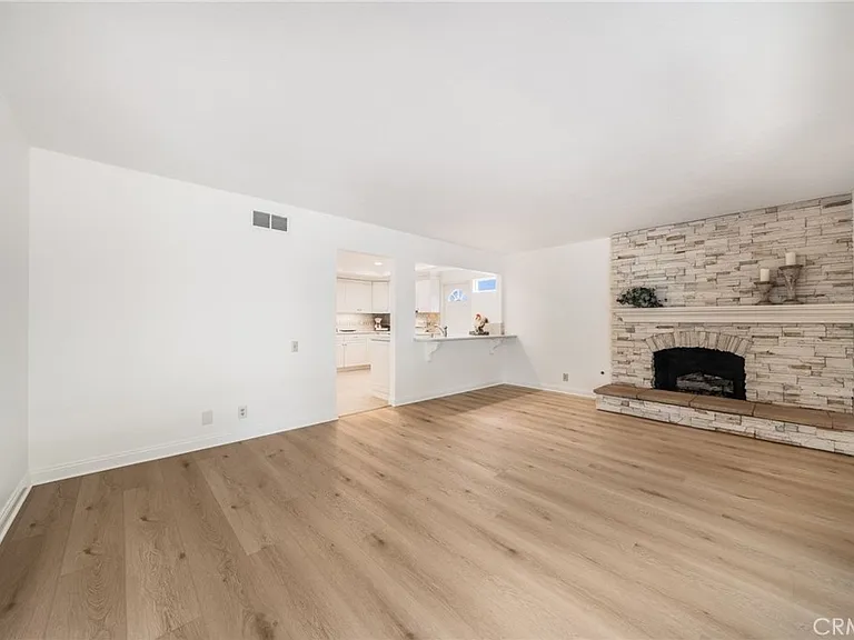 24382 Macedo Dr — Photo 8
