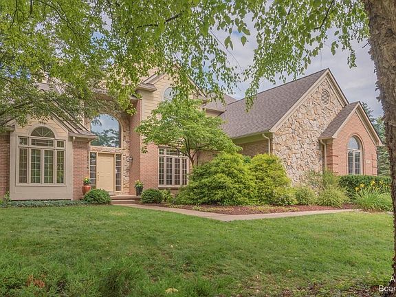 2nd image of 673 Dornoch Dr