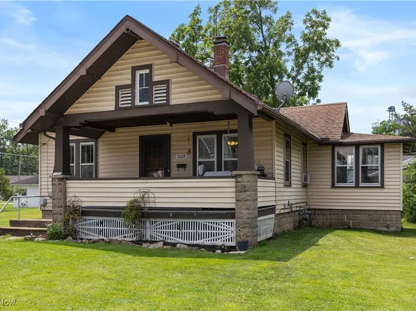 1029 S Main St, Grafton, OH 44044