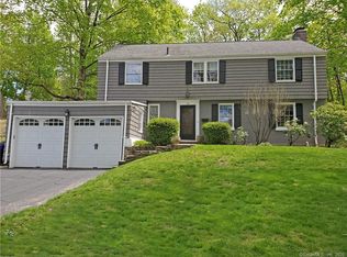 10 Stratford Rd, West Hartford, CT 06117