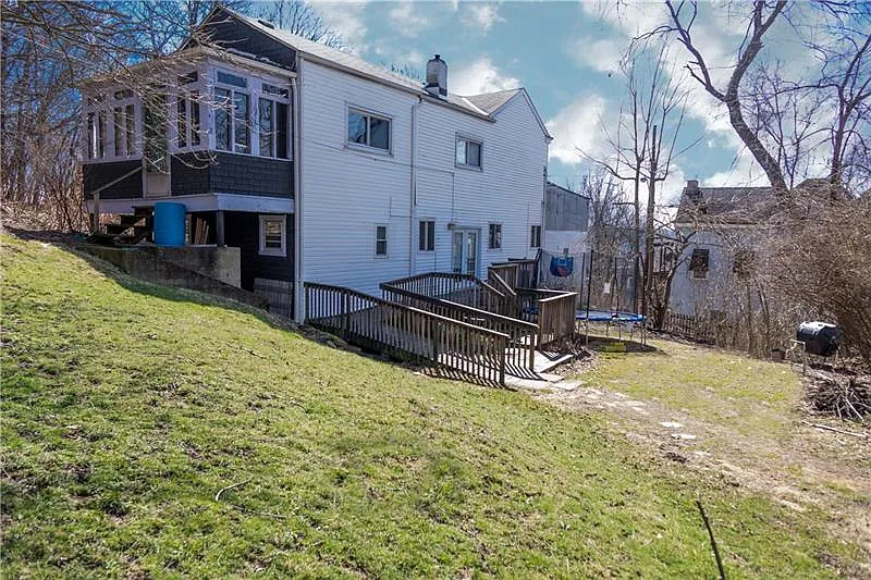 5207 Brown Way photo 1