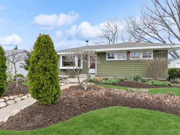 505 W Roosevelt St, Harvard, IL 60033