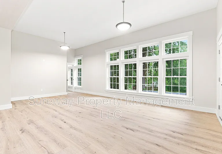 5565 Pennell Rd #2 — Photo 3