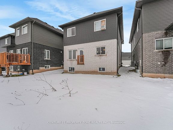 2nd image of 35 Caroline St