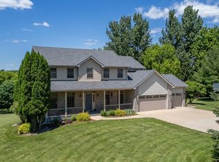 663 Frederichs Dr NW, Rochester, MN 55901