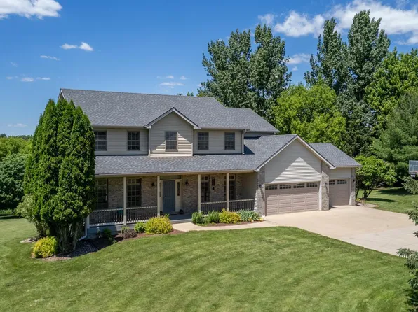 663 Frederichs Dr NW, Rochester, MN 55901