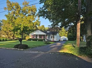 53 Janeway Ave, Moorestown, NJ 08057