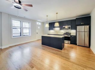 2032 W Montrose Ave #2B, Chicago, IL 60625