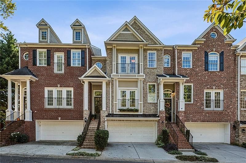 1st image of 282 McLaren Gates Dr