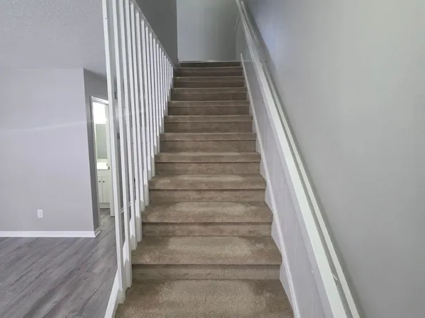 1837 Meadowland Ln APT C, Louisville, TN 37777