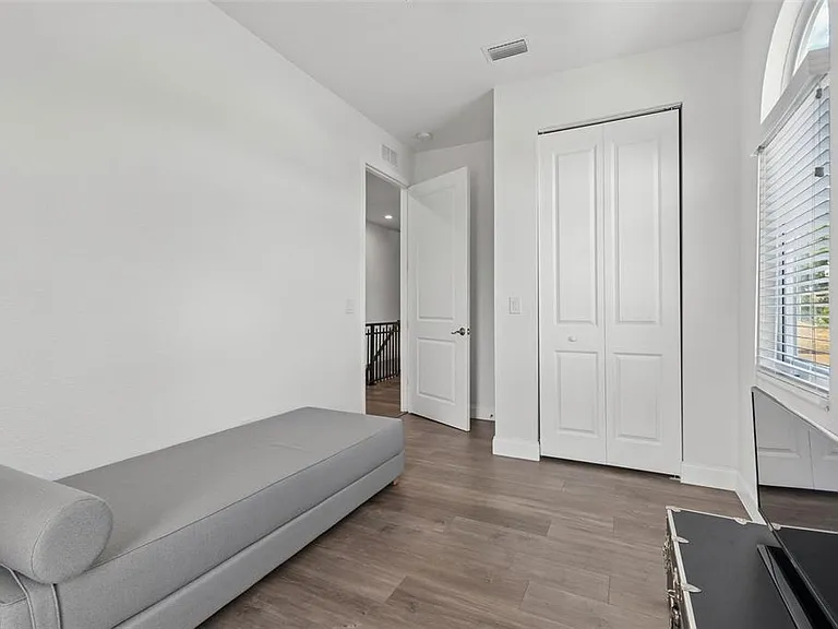 2113 W Cass St #2 — Photo 43