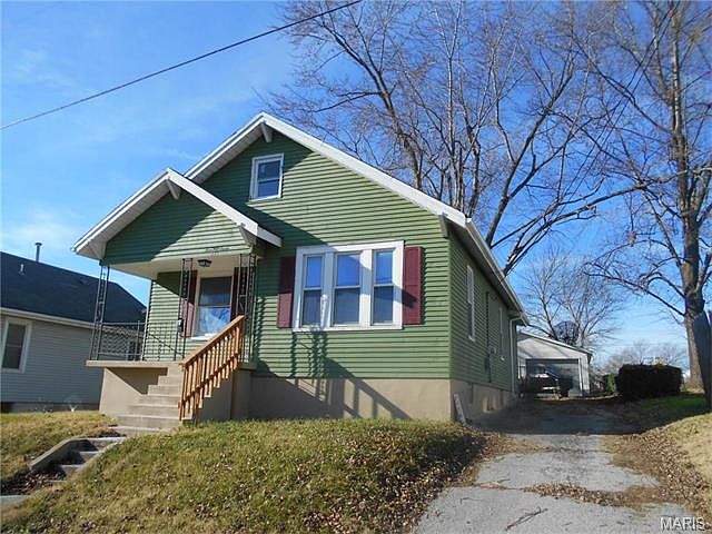 1st image of 157 Blain St