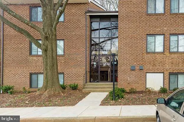 1413 Northgate Sq #1C — Photo 22