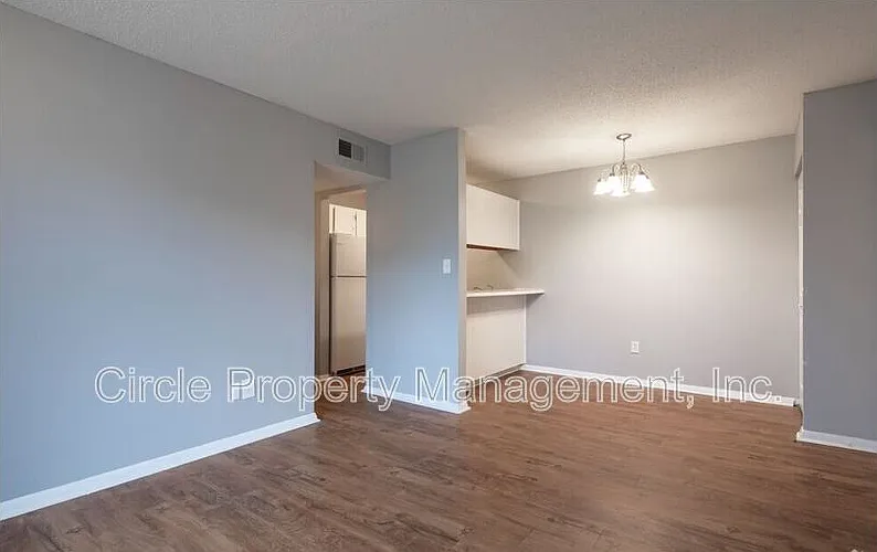 1 bed, 1.0 bath, 570 sqft, $725 — Photo 1