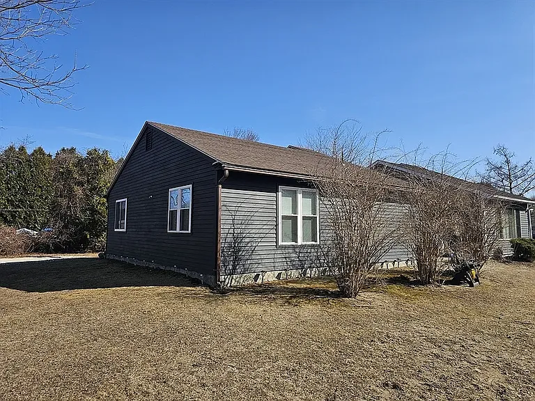 43 Tamarack Dr — Photo 10