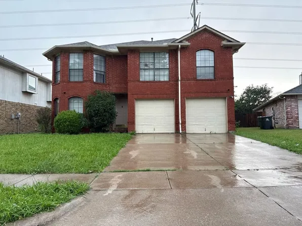5712 Indian Hill Dr, Arlington, TX 76018
