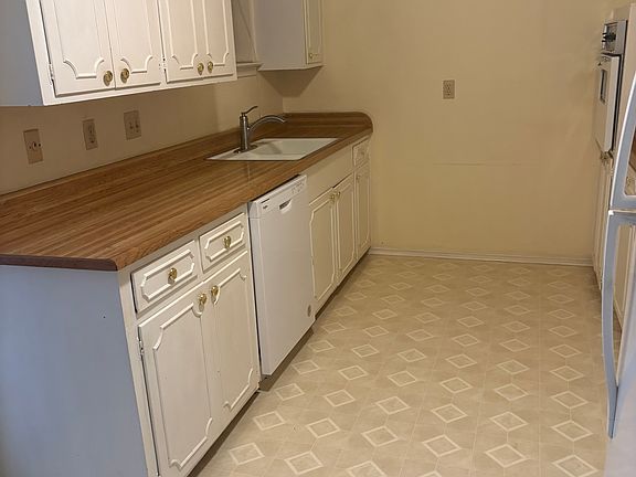 5th image of 8526 Baltimore Dr APT 101