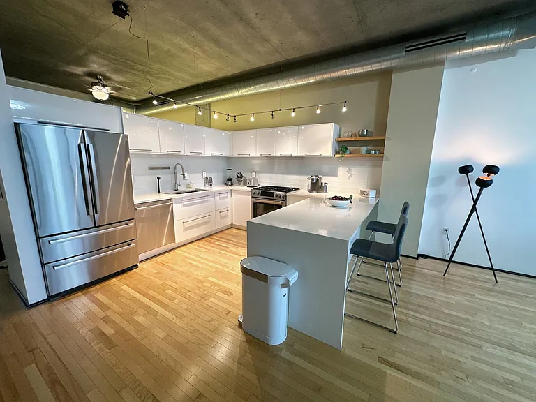 1410 NW Kearney St #1013 — Photo 12