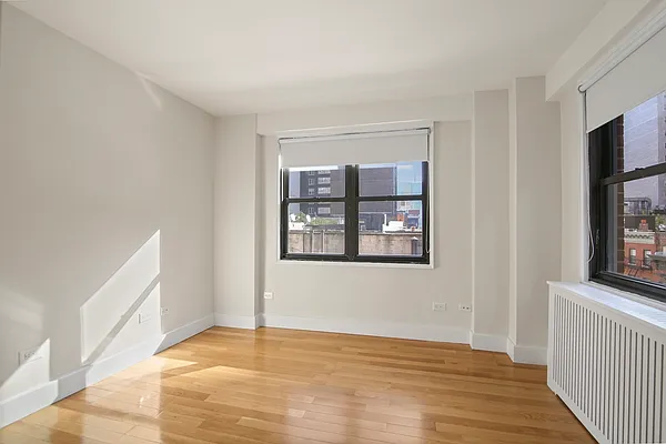 Rented by Stonehenge NYC LLC | media 9