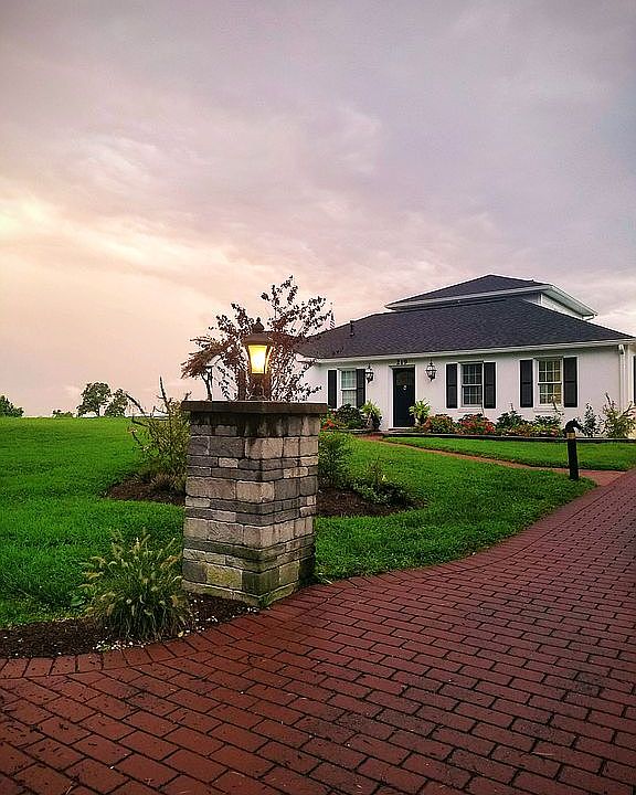2nd image of 219 Riverside Dr