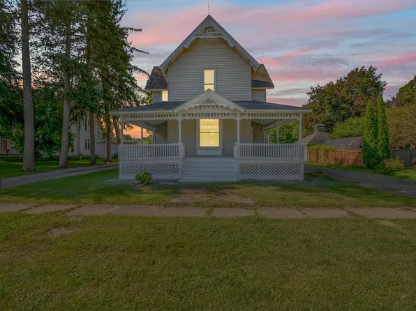 121 W Silver St, Reading, MI 49274
