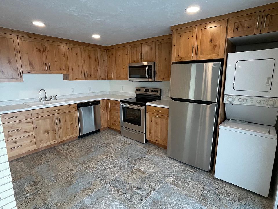 Full View of kitchen. All new appliances and cabinets.