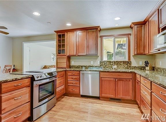 5th image of 15514 79th Ave NE