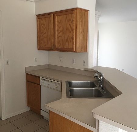 5th image of 2545 Havasupai Blvd