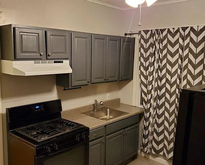 33 Horton Pl #2 — Photo 4