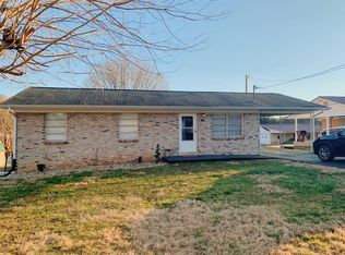 305 Summitt Heights Dr, Jefferson City, TN 37760