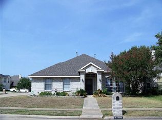 5706 Streamside Dr, Arlington, TX 76018