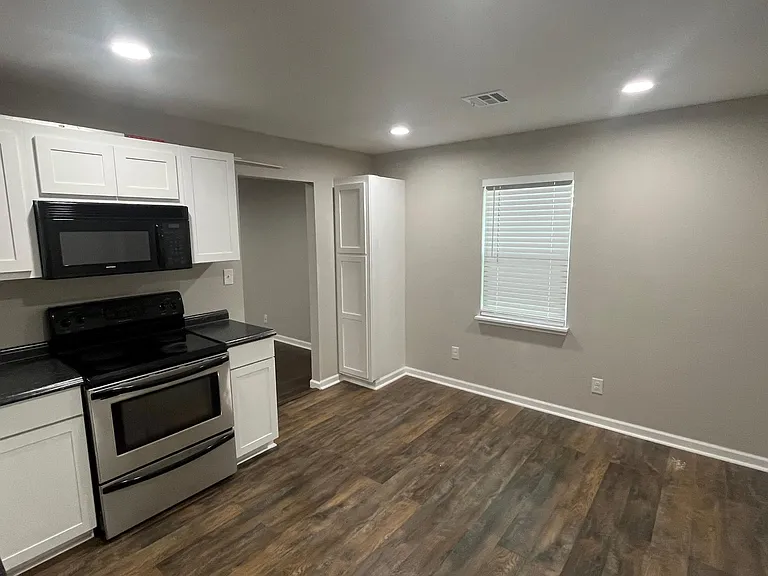 5353 W 11th Pl — Photo 9