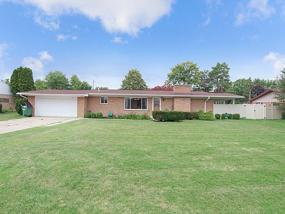 2nd image of 4834 E Westgate Dr