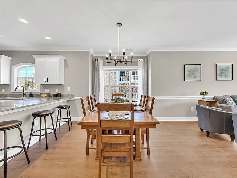 4872 Dahlia Ct #201 — Photo 31