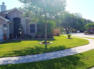 1013 Hamilton St, Alvin, TX 77511