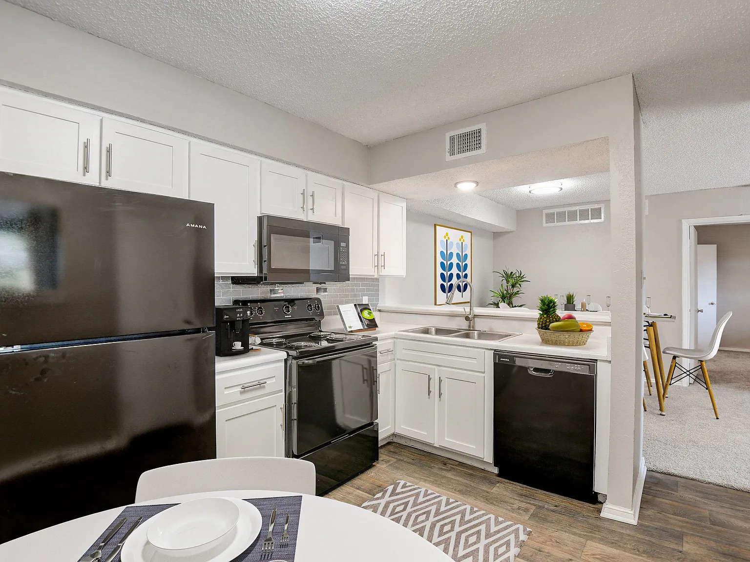 Park Place Hurst Apartments — Photo 2