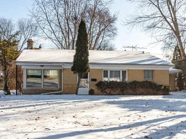 505 Lincoln Ave, Lake Bluff, IL 60044