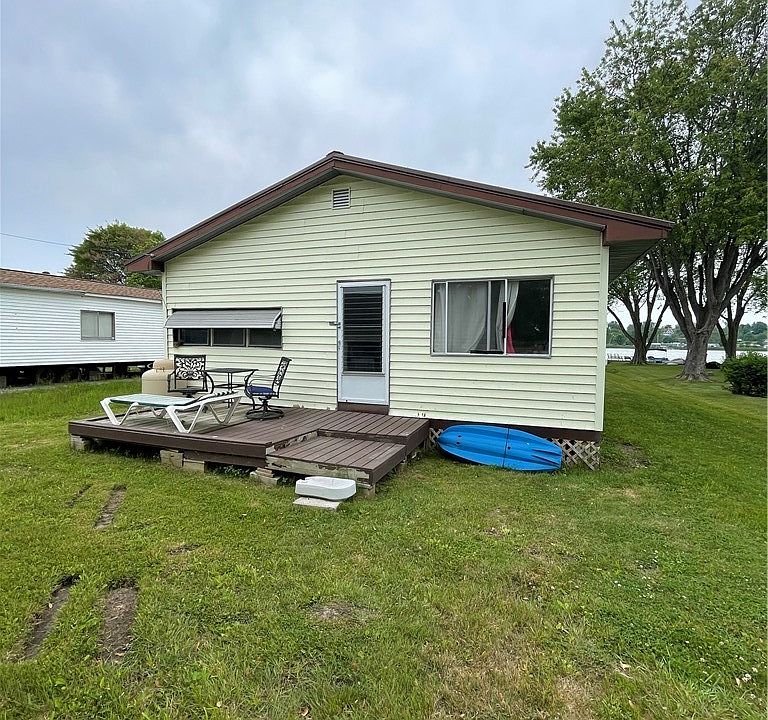 1st image of 2823 Martin Dr