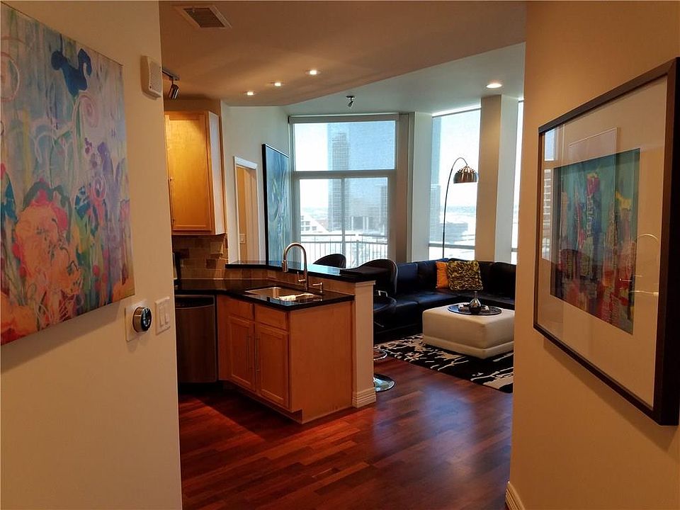 1st image of 500 Throckmorton St APT 1009